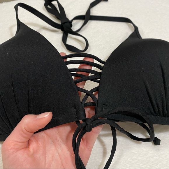 H&M Black Triangle Bikini Top - Picture 3 of 5